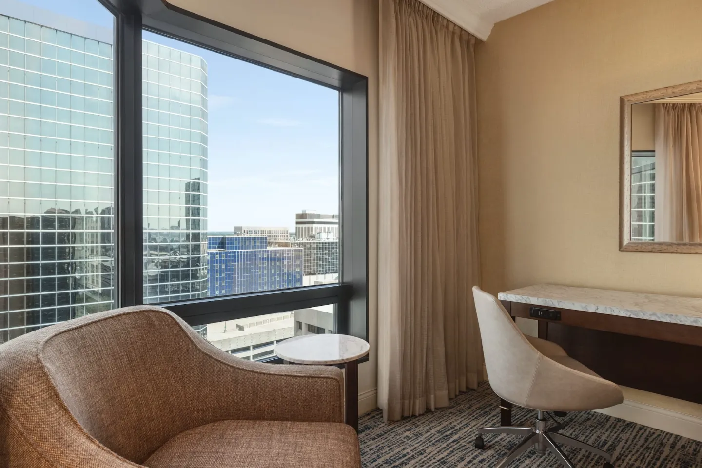 Guest room with a city view